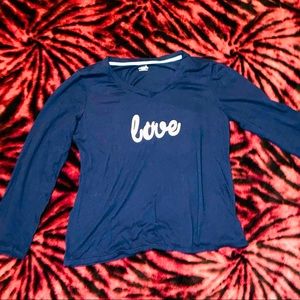 Light navy long sleeve v-neck tshirt.